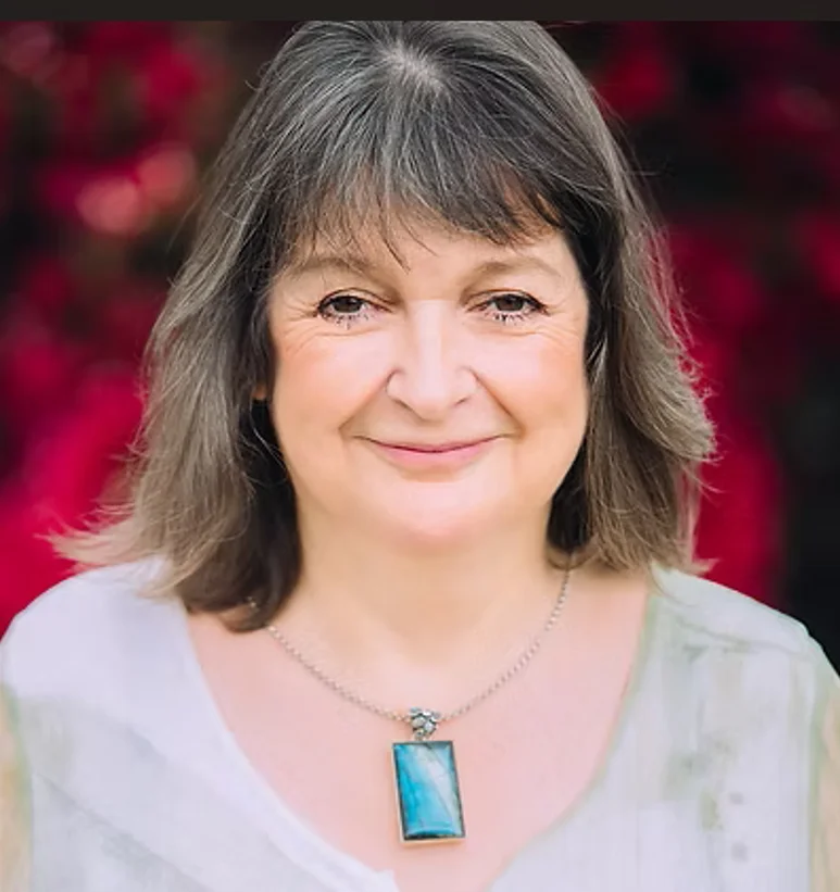 Eileen Davies - Spiritual Medium and Teacher