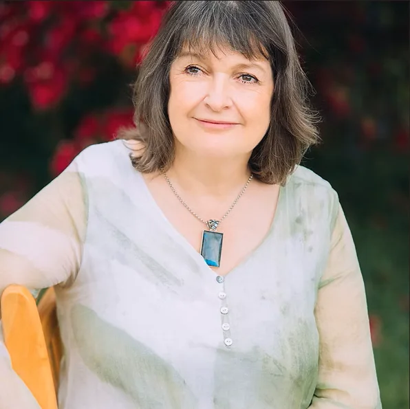 Eileen Davies - Spiritual Medium